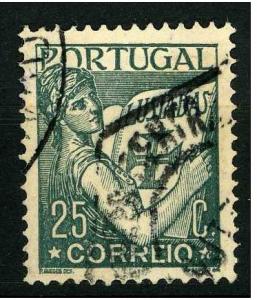 Portugal 1931 Scott 503 used - 25c Portugal Holding Lusiads
