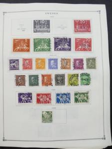 EDW1949SELL : SWEDEN Very clean Mint & Used collection on album pages. Cat