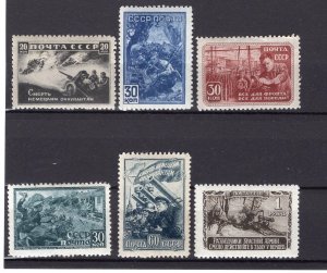 RUSSIA YR 1942,SC 867-72,MI 836-41,MNH,WW II SCENES,MINOR GUM FLAWS