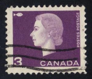 Canada #403 Queen Elizabeth II and Fish, used (0.25)