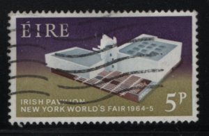 Ireland 1964 used Sc 194 5p New York World's Fair