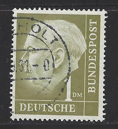 Germany Bund Scott # 719, used