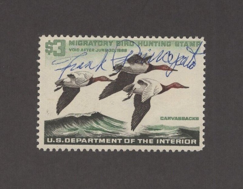 RW32- Federal Duck Stamp. Hunter Signed Single. Used. H. Full Gum.   #02 RW32hsy