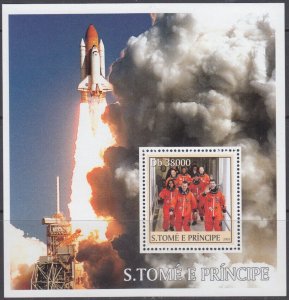 ST THOMAS and PRINCIPE Sc# 1538 MNH S/S of SPACE SHUTTLE COLUMBIA DISASTER