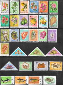 Maldive Islands Lot of 137 (MNH) CV$64.00