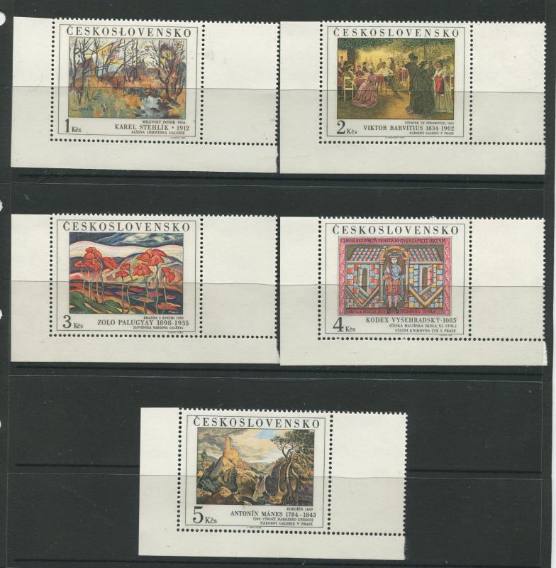 Czechoslovakia #2534-2538 MNH Scott CV. $16.00?