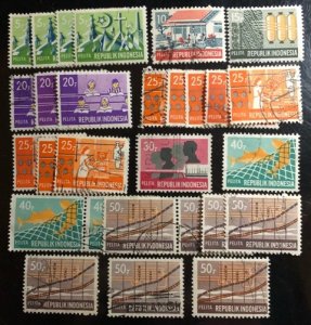 Indonesia Scott#766...775 Used/Unused Group of 28 F/VF to XF Cat. $6.40