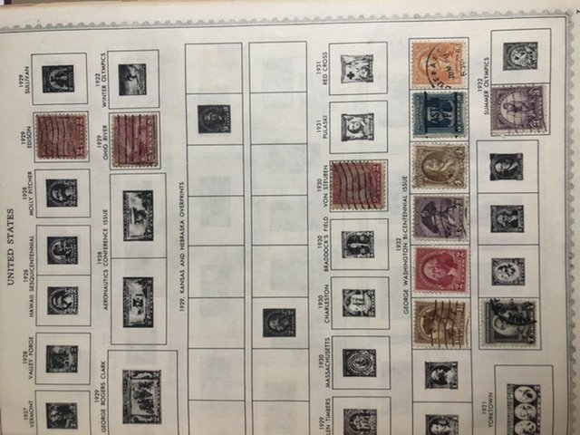 The New World Wide Postage Stamp Album Lots Of Old Stamps