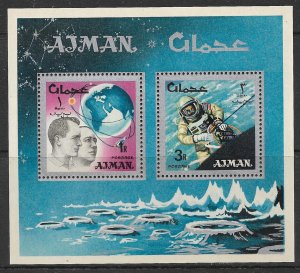 AJMAN 1966 SPACE Astronauts Perforated Souvenir Sheet Mi.BLK8A MNH