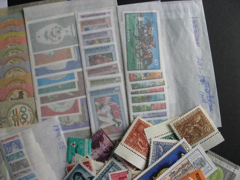 Scrap pile of 175 MNH HUNGARY. Duplicates & mixed condition,but what lurks?