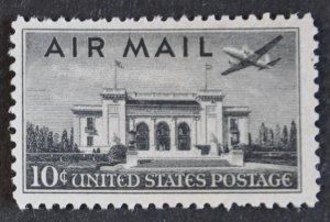 DYNAMITE Stamps: US Scott #C34 – MINT