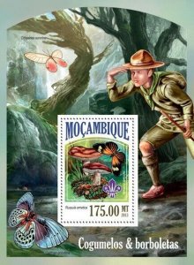 2013 MOZAMBIQUE  MNH. MUSHROOMS AND BUTTERFLIES. Michel # 6946 / Bl.828