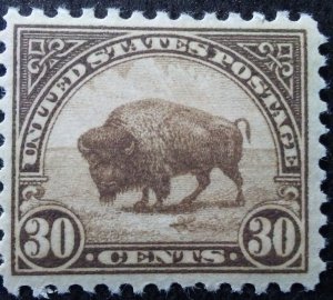 StampGeek Scott #700 American Buffalo  MINT, XF, LH, OG PERF 10.5x11