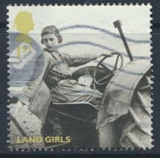 GB  SG 3075 SC# 2796 Britain Alone Land Girl Used