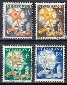 Netherlands 1933 Children Stamps Sc.B66 /B69 Used