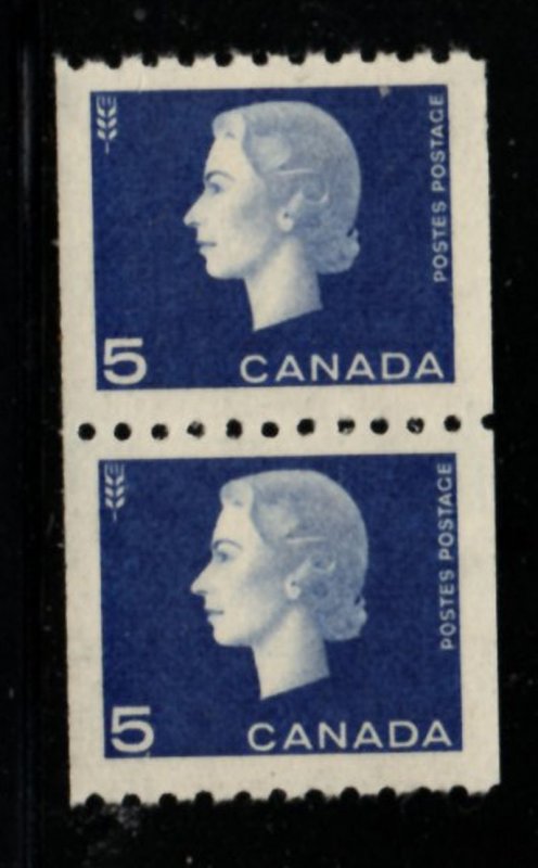 Canada Sc 409 1962 5 cent violet blue QE II coil stamp pair mint NH