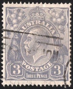 Australia SC#30 3d King George V (1924) Used