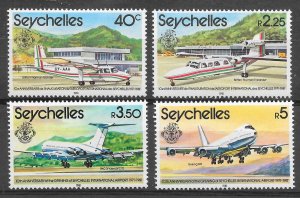 SEYCHELLES SG514/7 1981 INTERNATIONAL AIRPORT SET UNMTD MINT