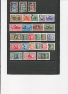 Italy 279 mint CV $35