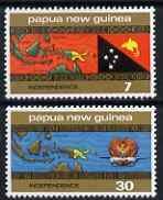PAPUA NEW GUINEA - 1975 - Independence -Perf 2v Set - Mint Never Hinged