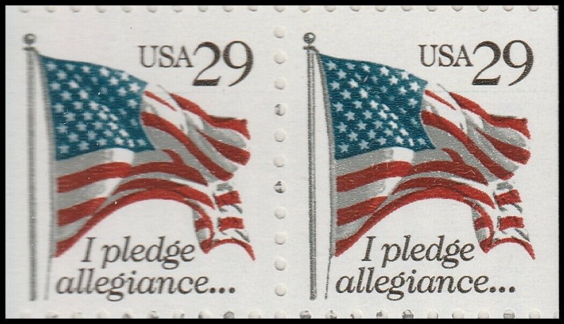 US 2593 Old Glory I Pledge Allegiance 29c horz pair MNH 1992