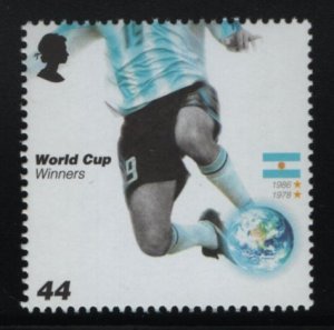 Great Britain 2006 MNH Sc 2374 44p  Argentina 1978, 1986 World Cup of Soccer ...