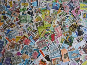 Grenada collection 340 different U, M up to 2013 era, check them out!