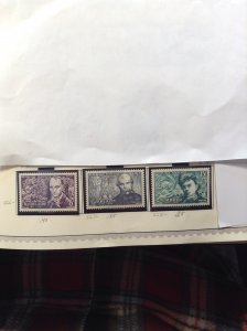 France  #  666-68  MLH