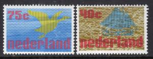 Netherlands 561-562 MNH VF