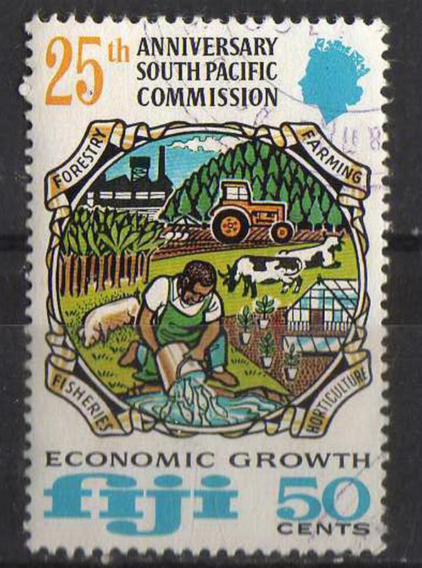 Fiji -  #326 - QEII - used