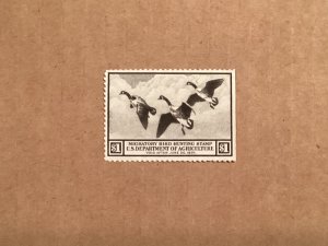 US REVENUE #RW3 DUCK STAMP VF UNUSED no gum SE 1936