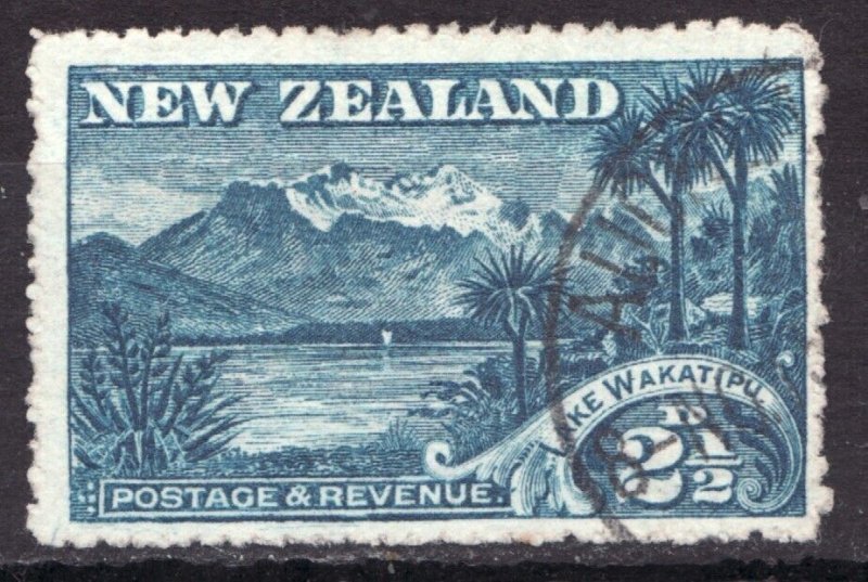 Wonderful : 1902 New Zealand Sc #111 Lake Wakatipu & Mountain Scene - Used Cv$7