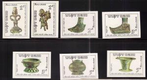 Unified Viet Nam Scott 1677-1683 Imperforate antiquites set NGAI