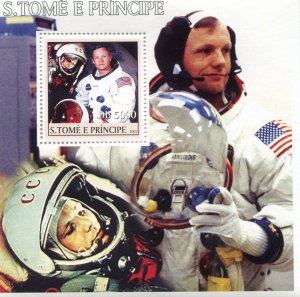 Sao Tome & Principe 2003 SPACE NEIL ARMSTRONG s/s Perforated Mint (NH)