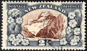 New Zealand SG581c 2 1/2d Mult Wmk Perf 14 x 13.5 Re-entry (6/1) Fine Used