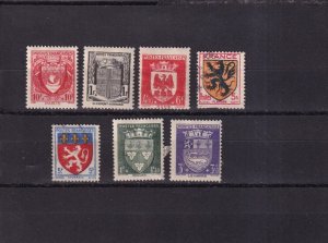 SA28g France 1940's Coat of Arms, used and hinged stamps