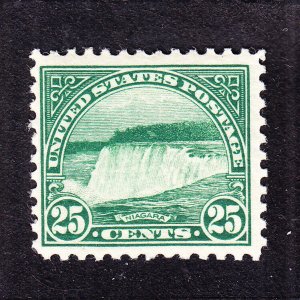 US 568 25c Niagara Falls Regular Issue Mint F-VF OG NH SCV $32.50