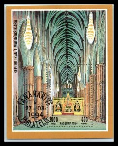 1994 MADAGASCAR Souvenir Sheet - Cathedrals J1 