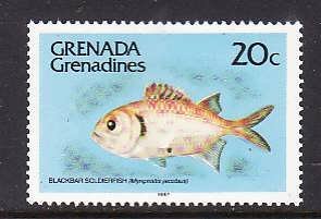 Grenada Grenadines-Sc#401a-unused NH Blackbar Soldierfish-1987-