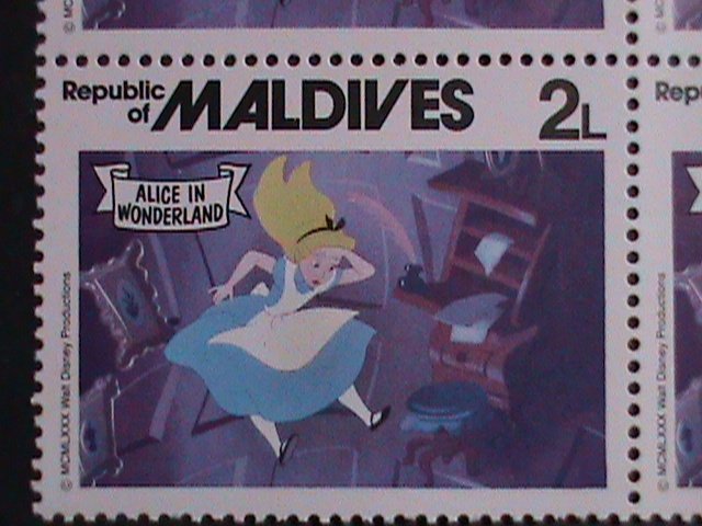 ​MALDIVE ISLANDS -1980 DISNEY CARTOON- ALICE IN WORDERLAND MNH-BLOCK VERY FINE