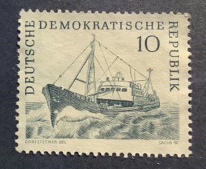 Germany DDR 1961 Scott 545 used - 10pf, Deep sea fishing boat, Trawler Ros