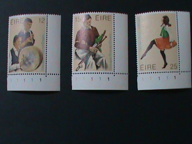 IRELAND-1980 SC#484-6 MUSICAL INSTUMENTS IMPRINT PLATE NUMBER SET-MNH VF