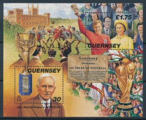 [110874] Guernsey 1998 150 years of Football Bobby Moore Souvenir Sheet MNH