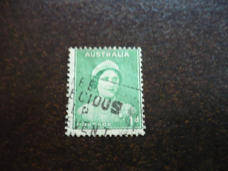 Stamps - Australia - Scott# 167 - Used Part Set of 1 Stamp