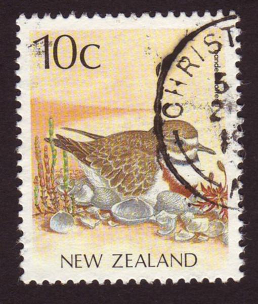 New Zealand 1988 Sc#920, SG#146010c Bird-Banded Dotterel USED