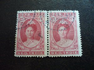 Stamps - Netherlands Indies - Scott# 152 - Used Pair of Stamps