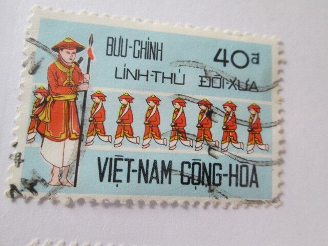 Vietnam (South) #435 used  2024 SCV = $0.70