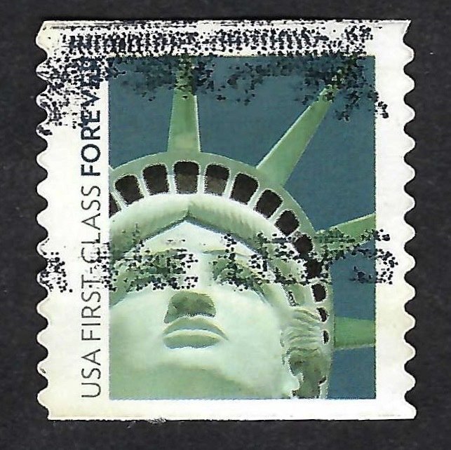 United States #4488 (44¢) Statue of Liberty (2011). Coil. Perf 11. Used.