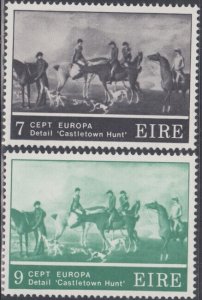 IRELAND Sc # 369-70 CPL MNH EUROPA 1975, CASTLETOWN HUNT PAINTING