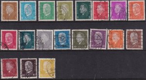 Germany Sc# 366 / 384 Pres. Ebert & Hindenburg 1928-32 complete set CV $32.80 